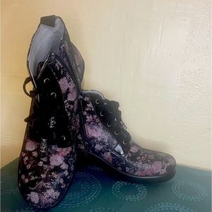 Alegria Boots size 40, New without tags/box.